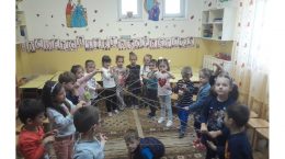 Festa nella scuola di Bacau (Romania)