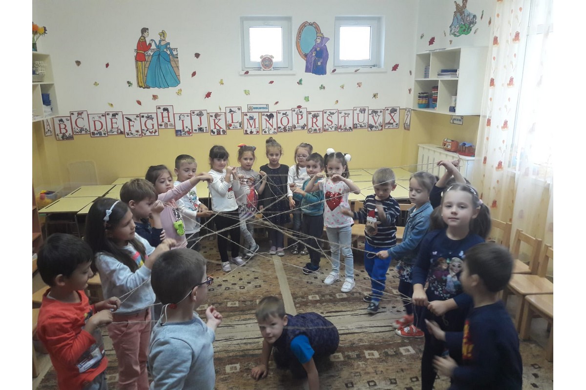 Festa nella scuola di Bacau (Romania)