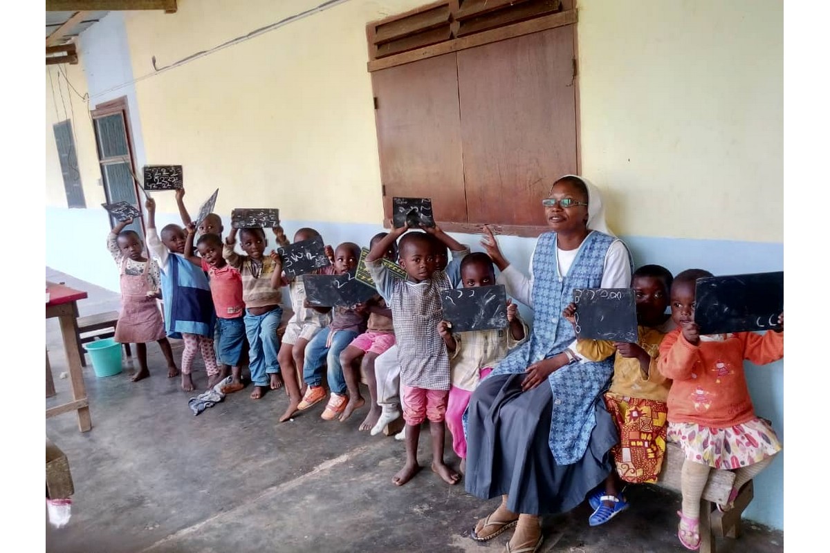 I bambini del villaggio di Bimengue (Camerun)