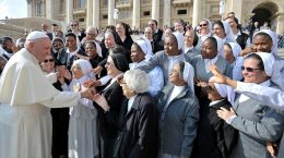 Le Maestre Pie Venerini in udienza da Papa Francesco